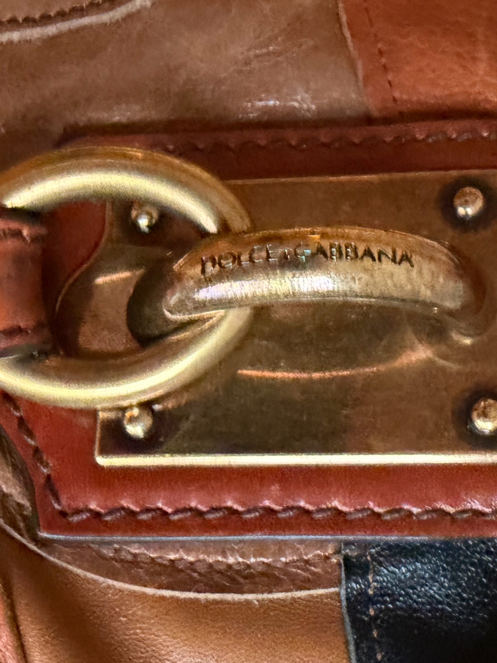Authentic Dolce & Gabbana Vintage Miss Edge Patwork leather handbag w/gold - Picture 14 of 16